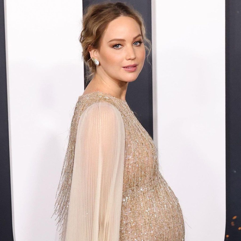 10 Pregnant Celebrities In 2021 Who Were Maternity Style Icons