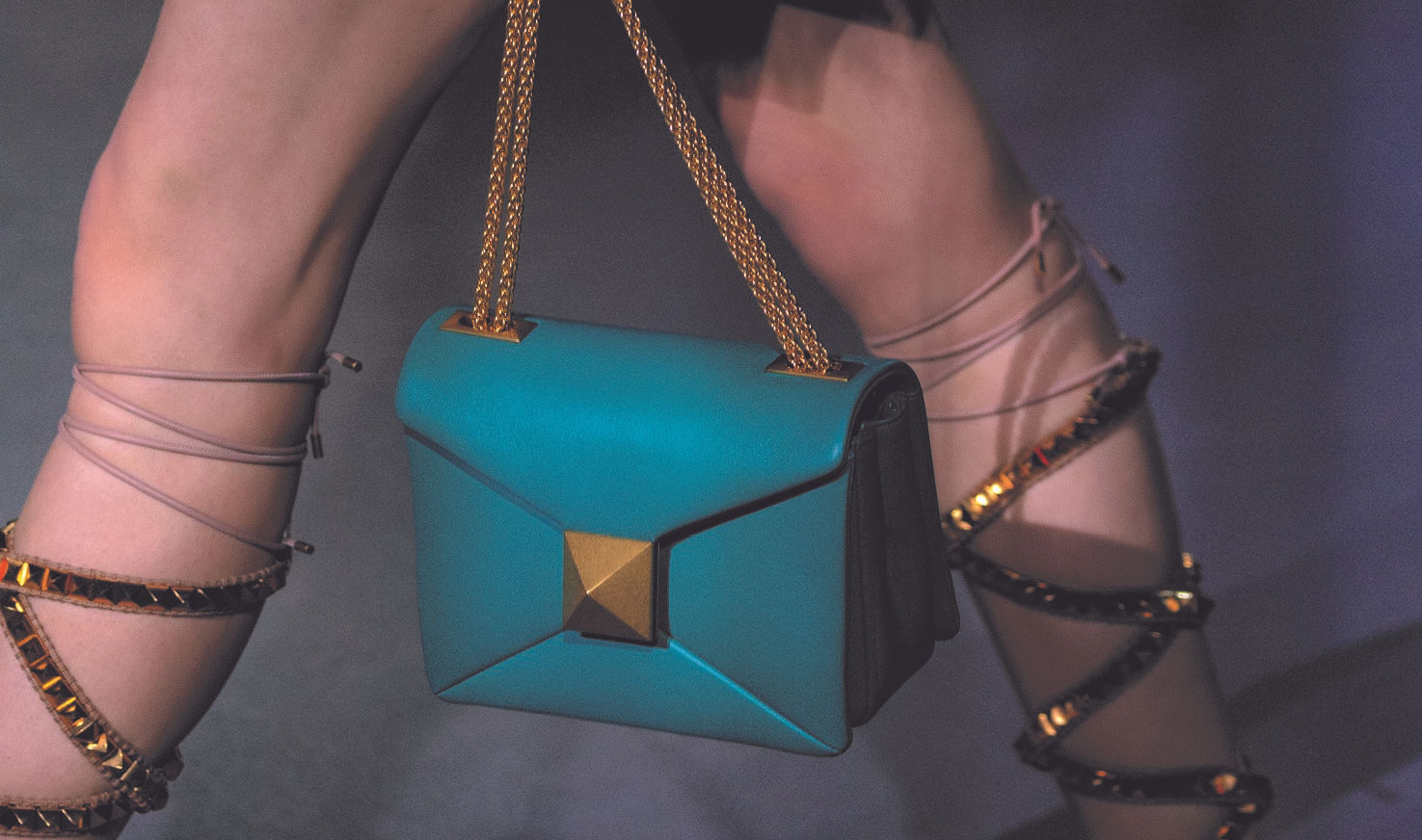 Louis Vuitton's SS'22 Bags Play With Shape And Form - ELLE SINGAPORE