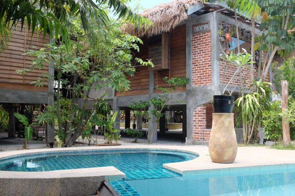 Panji Panji Tropical Wooden Home 