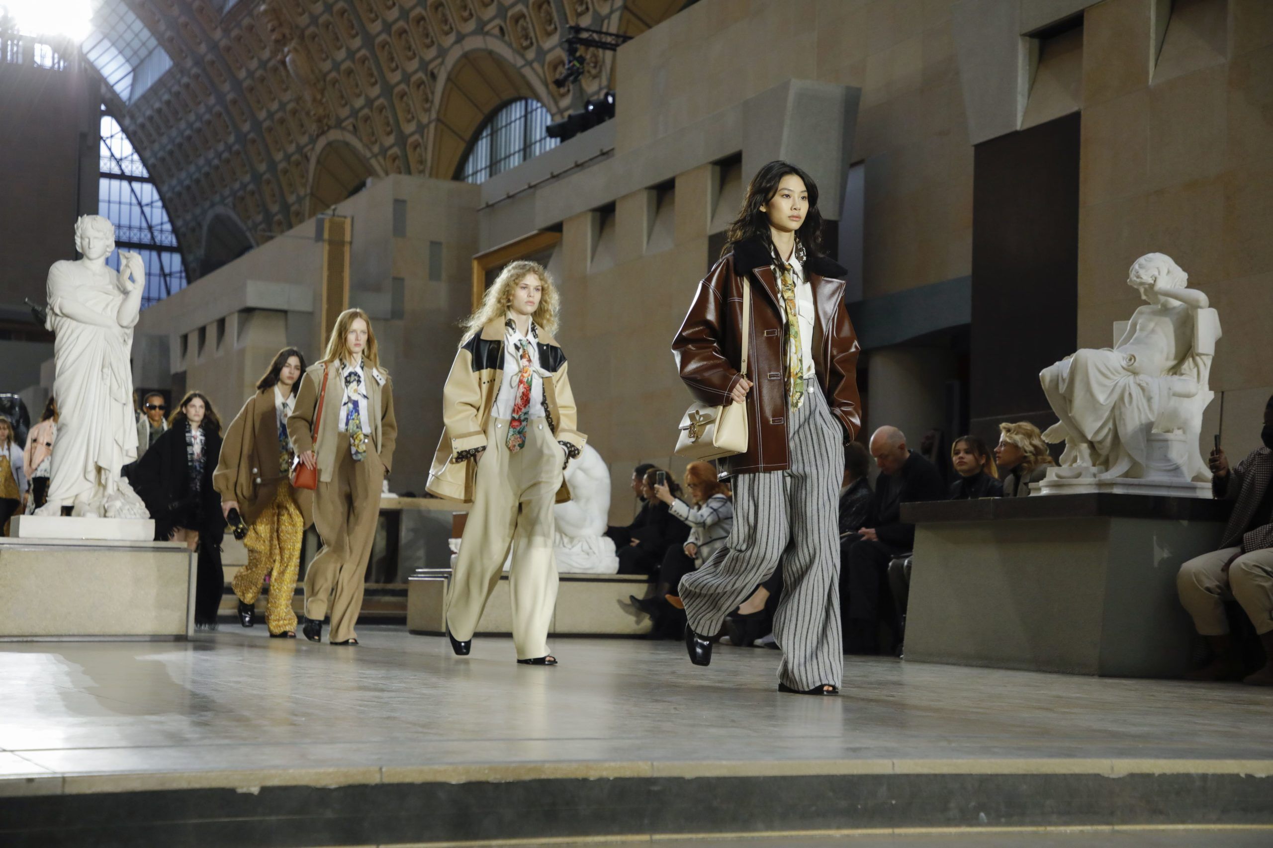 Drooling over the fall / winter styling of this Louis Vuitton
