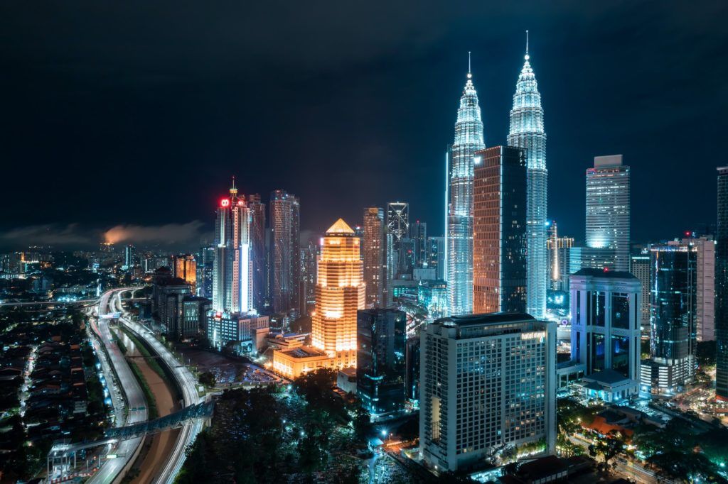 5 rooftop restaurants for delicious food and scenic views in KL