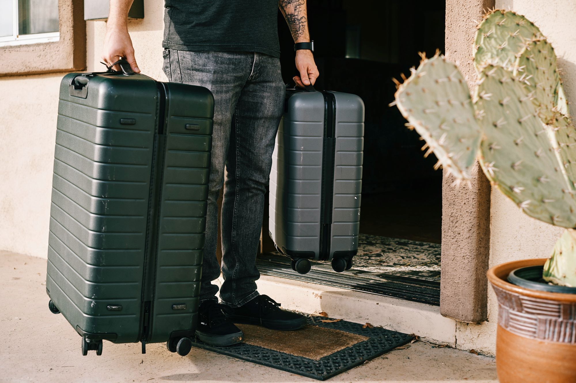 Overeenkomstig betalen speer Travel checklist: 4 best travel luggage brands for your 2022 getaway