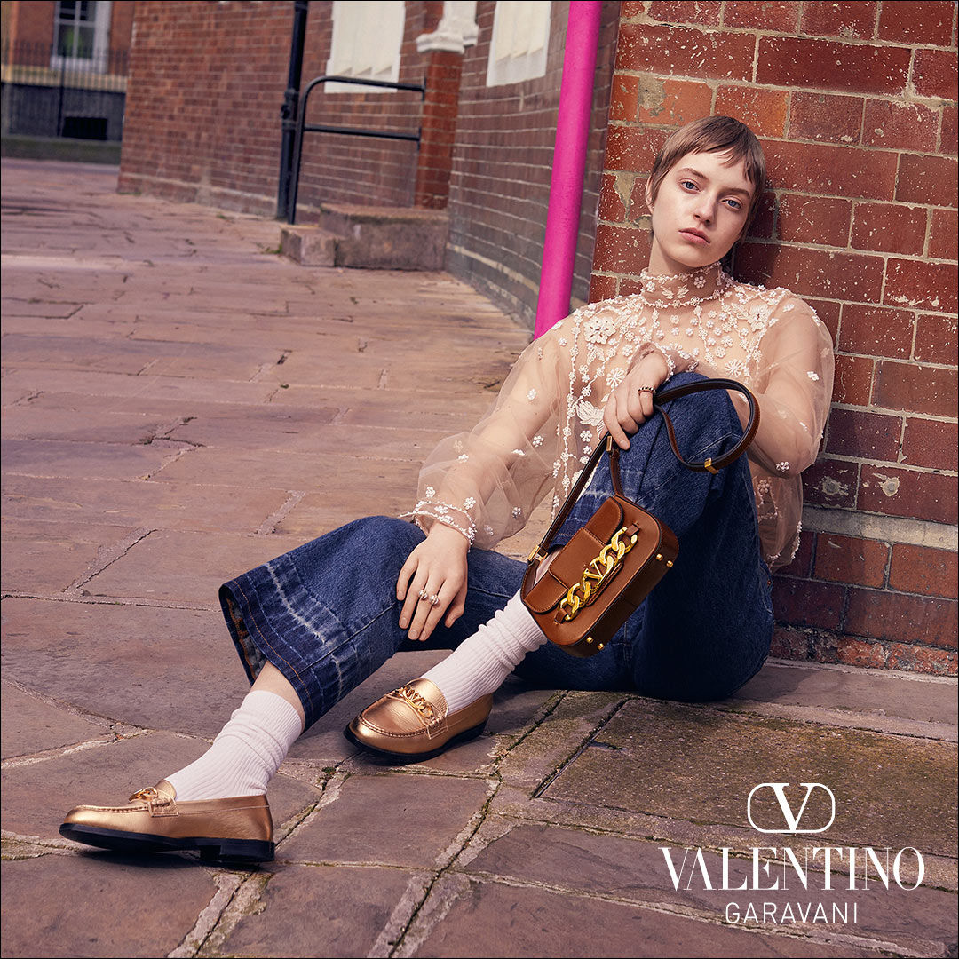 Express your individuality with the Valentino Garavani Rockstud
