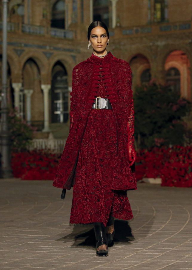 9 best looks: Dior Cruise 2023 collection heats up at Seville, Spain