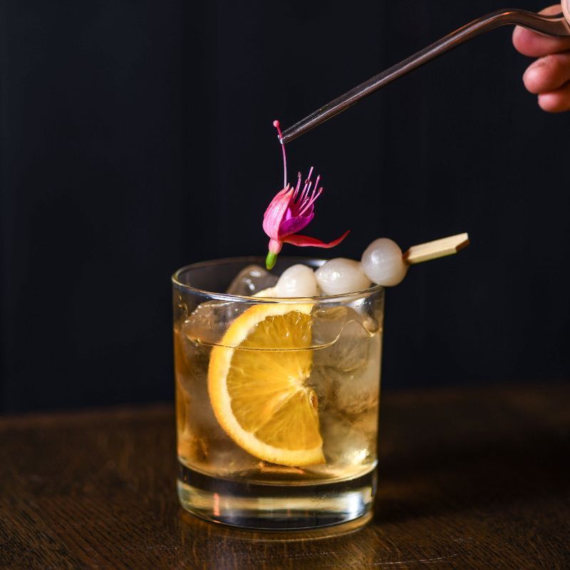 10 classic whiskey cocktail recipes to add an old-fashioned charm to your bar repertoire