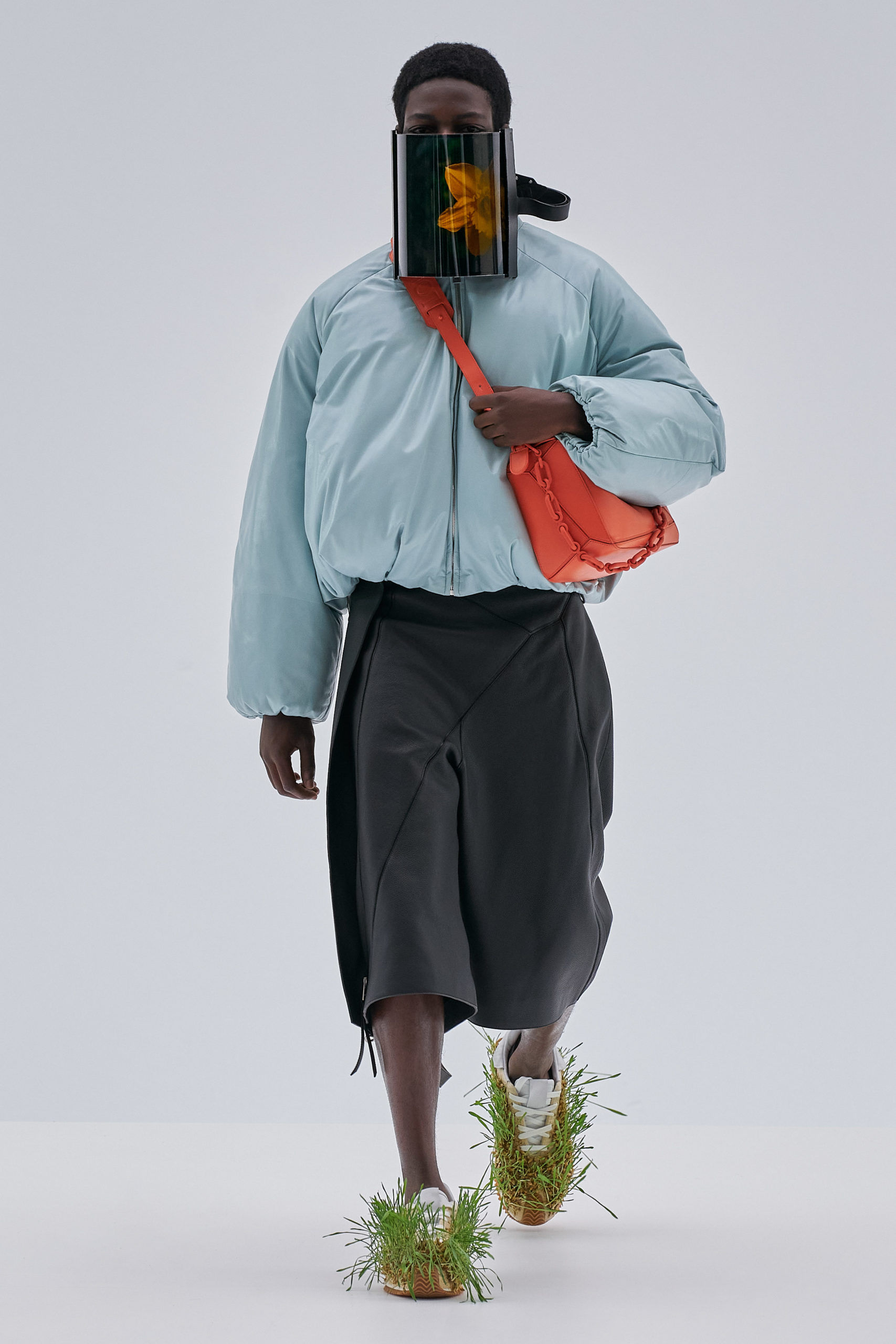 9 best looks: Loewe Men's Spring/Summer 2023 is an organic experience
