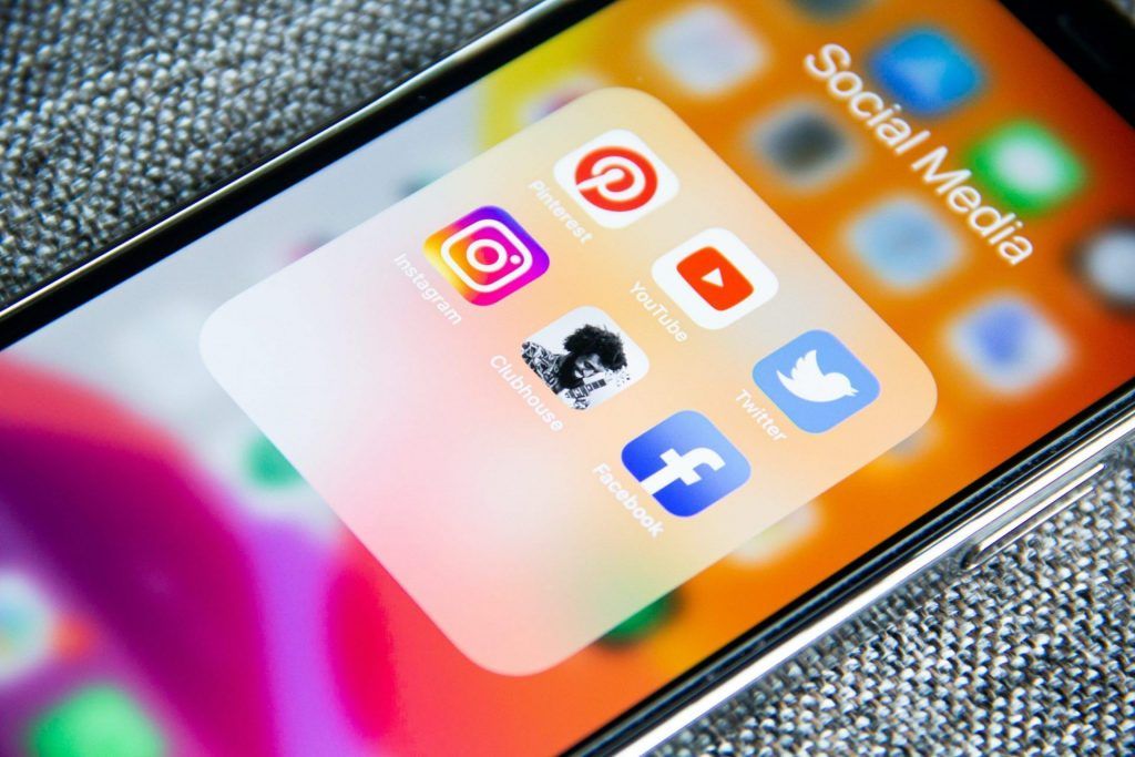 Malaysians rank 6th for spending the most time on the internet daily