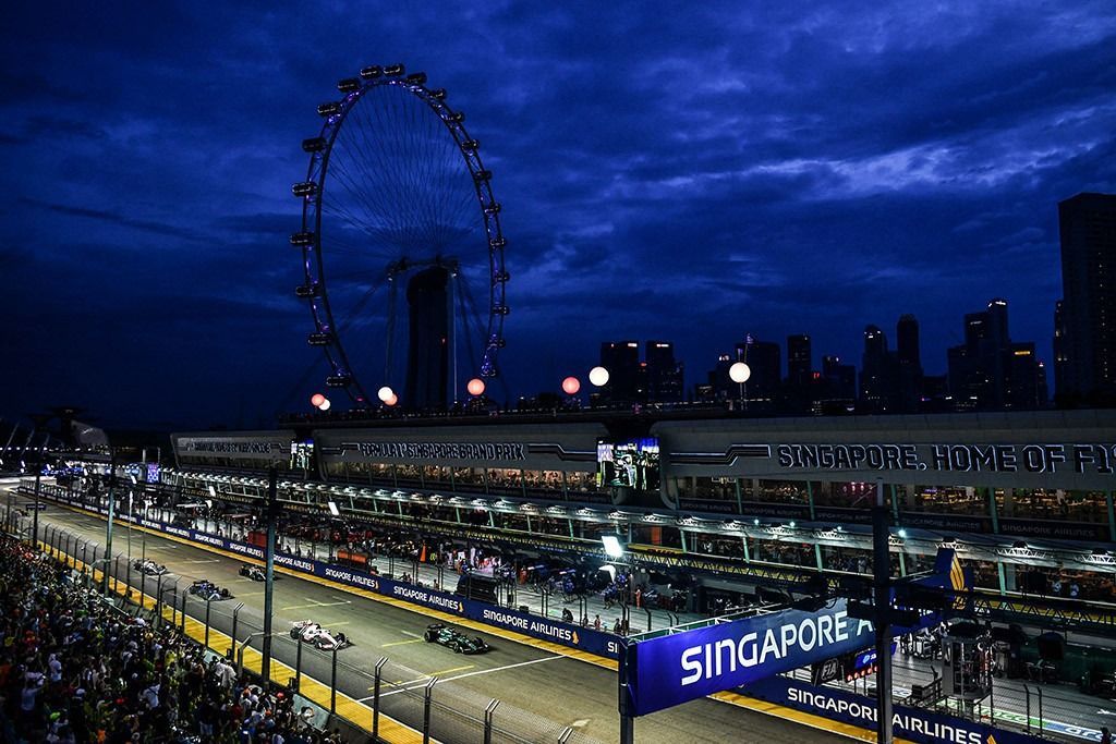 Sergio Perez comes out tops at Formula 1 Singapore Grand Prix