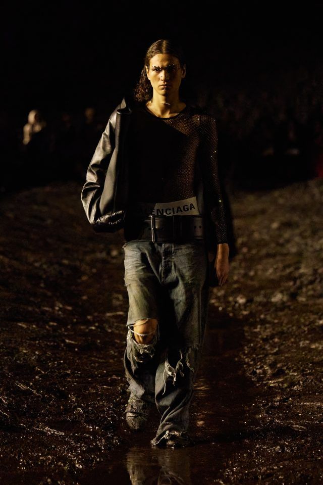 Balenciaga Spring Summer 2023 is a muddy yet swanky affair