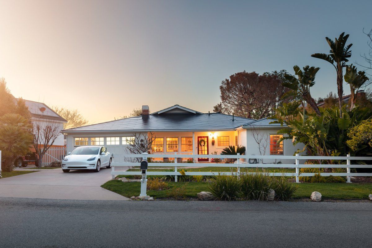 Tesla Energy solar panel