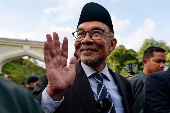 Anwar Ibrahim Appointed As Malaysia's 10th Prime Minister