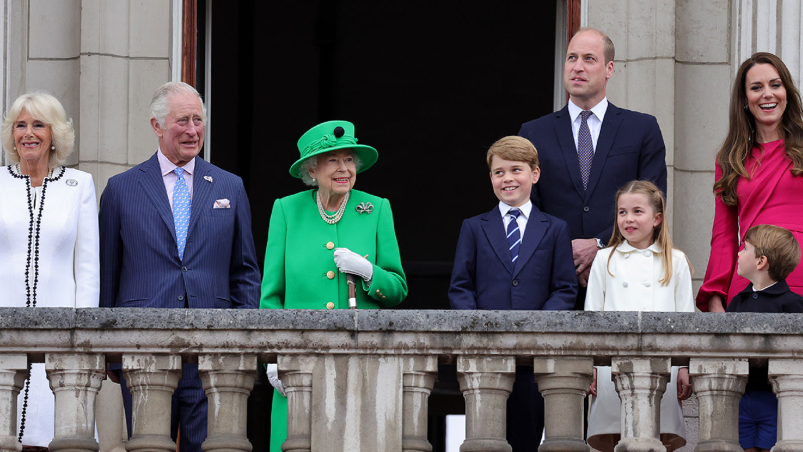 Why Do Royals Wear Hats? Formal Style Rules The Royal Family Must Always  Follow