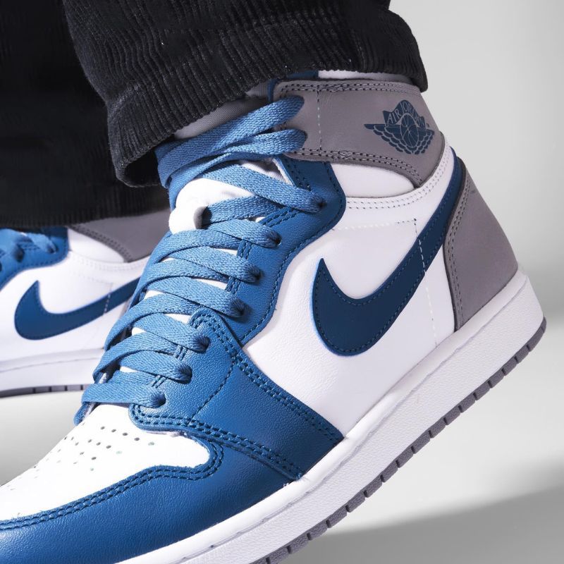 Details 150+ most iconic sneakers super hot