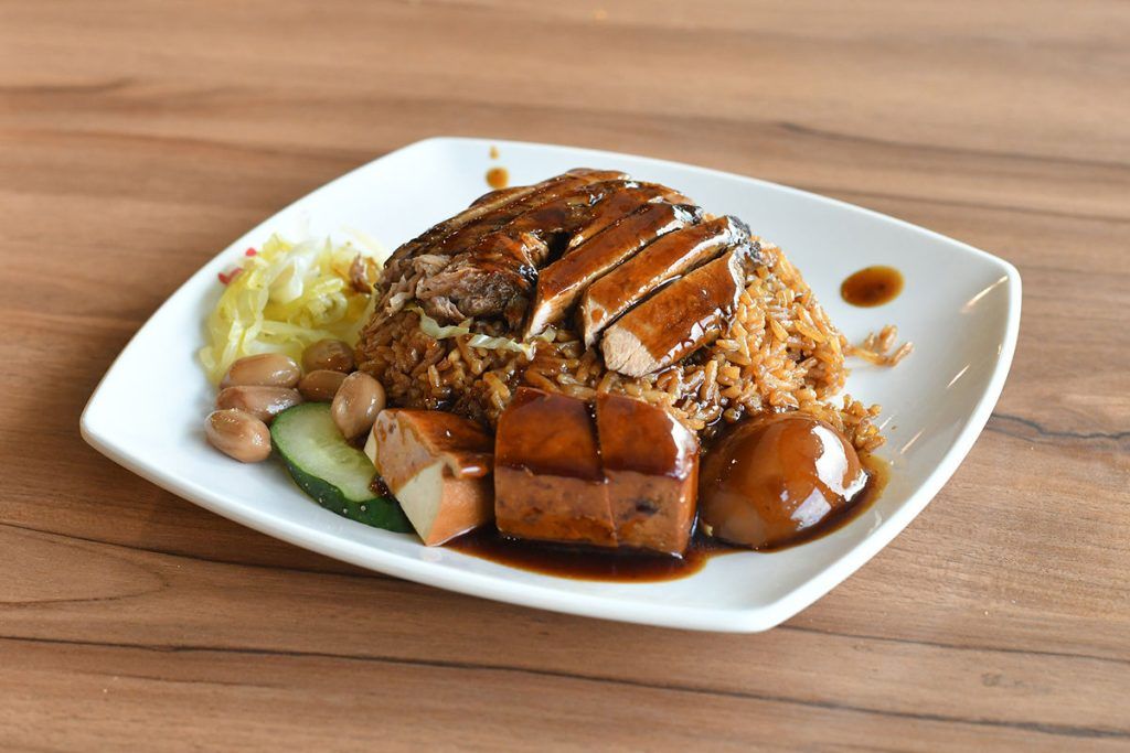 Where to find the best braised duck rice in Singapore