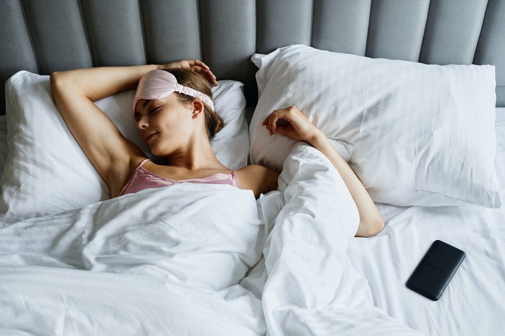 7-benefits-of-sleeping-with-an-eye-mask