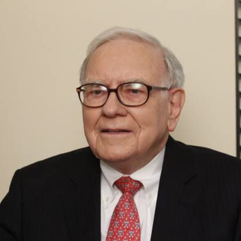 10 of the best books recommended by Warren Buffett to add to your reading list right now