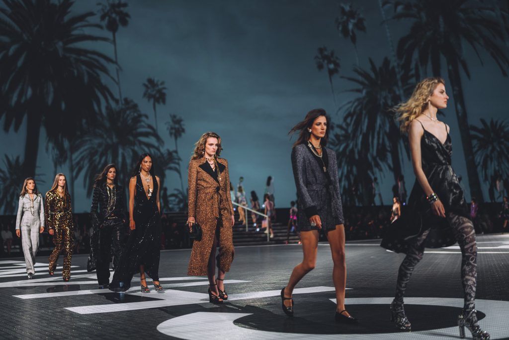 9 best looks: CHANEL Cruise 2023/24 in Los Angeles is a dreamy Californian party
