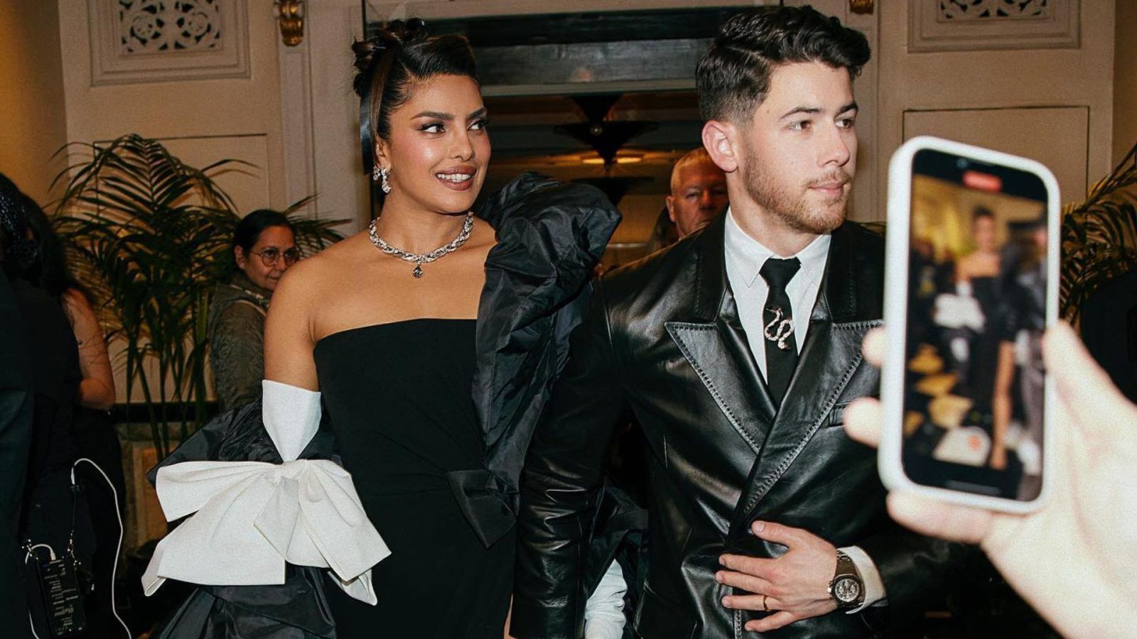 Priyanka Chopra’s Bvlgari diamond necklace becomes talk of the town