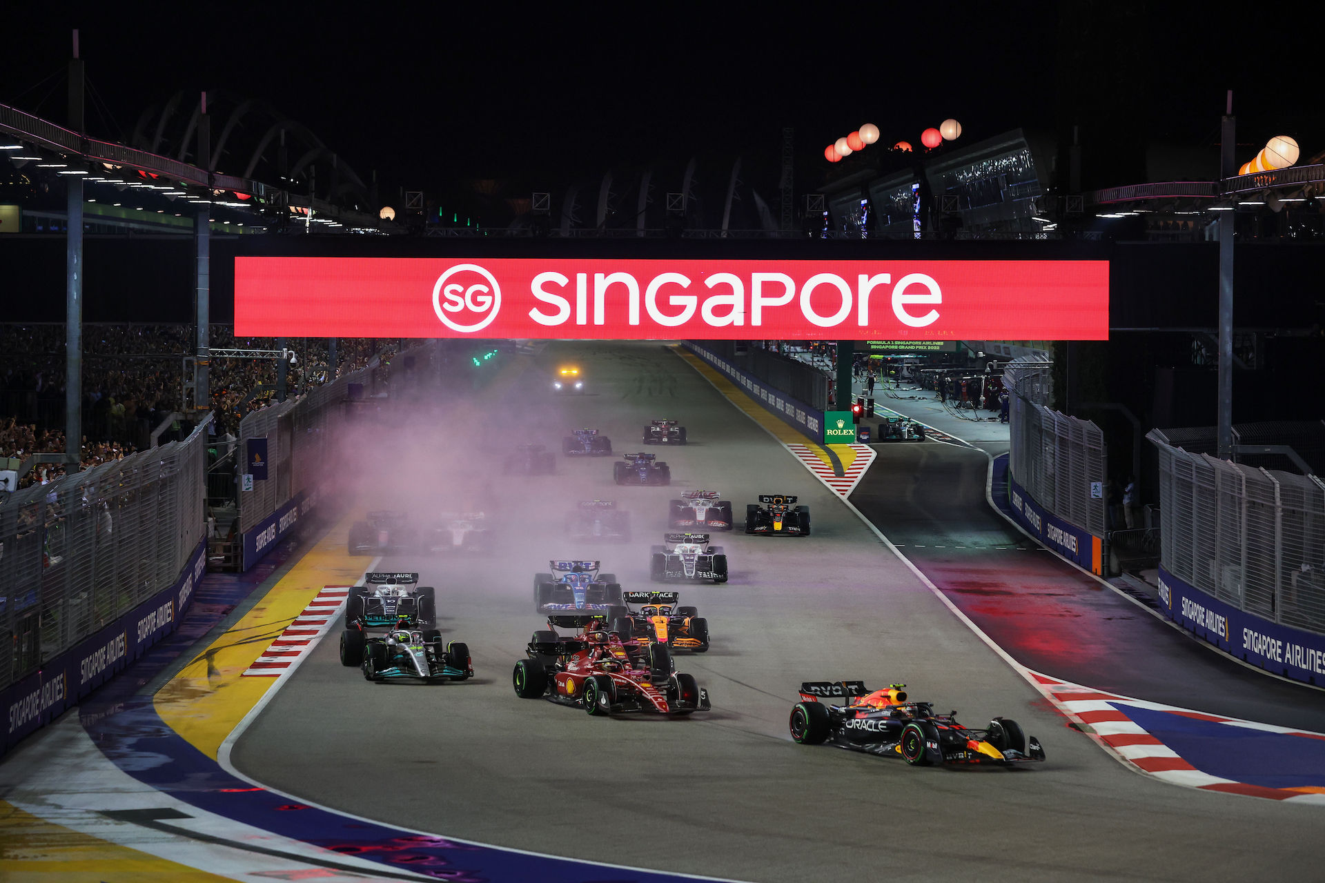 F1 Singapore: Stylish Looks From Lewis Hamilton, Lando Norris and