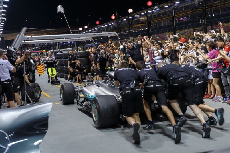 f1 singapore pit lane experience