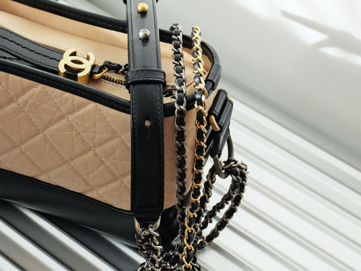 How do you wear a Chanel Gabrielle bag? - Questions & Answers