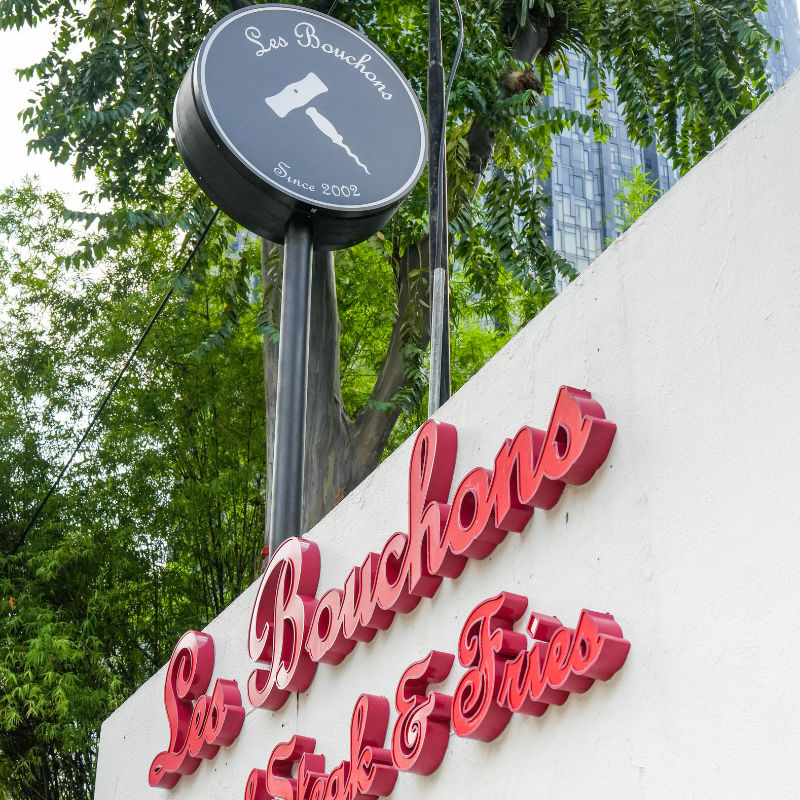 Review: Les Bouchons competes for the best steak in KL with chic French flair