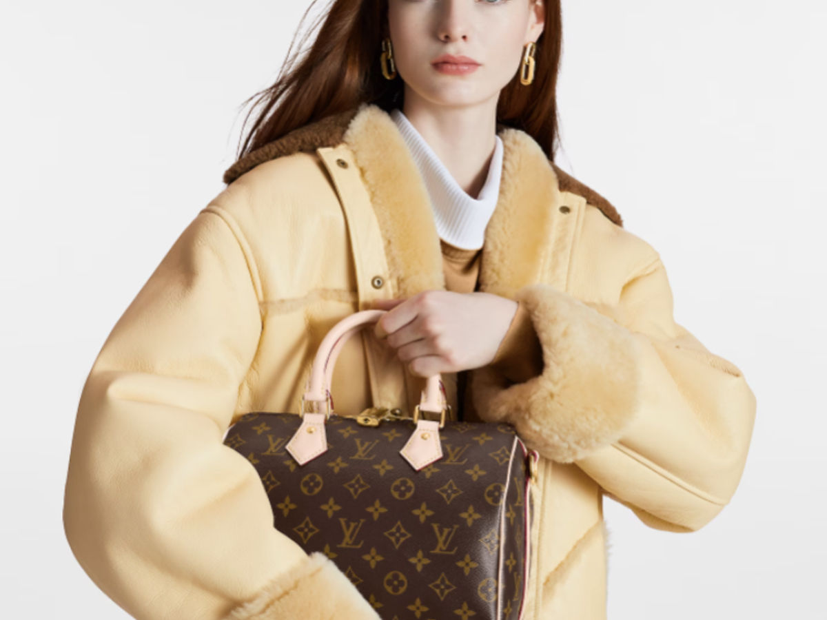 Audrey Hepburn w/ Louis Vuitton bag