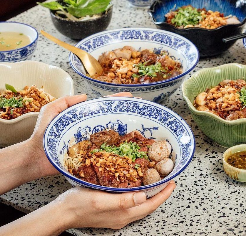 Enjoy some of the best servings of boat noodle at these spots in Bangkok
