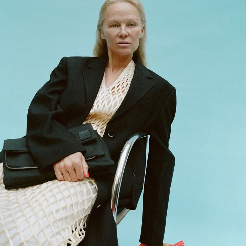 Splurge: The Dior Tarot Card clutch lets you choose your destiny ...