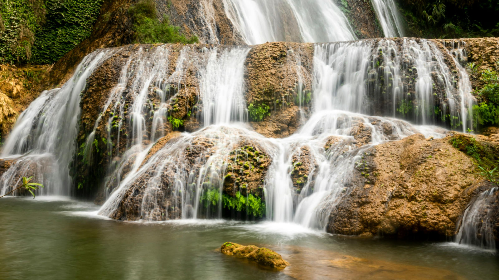 10 majestic waterfalls less than an hour’s drive from KL to heal in nature