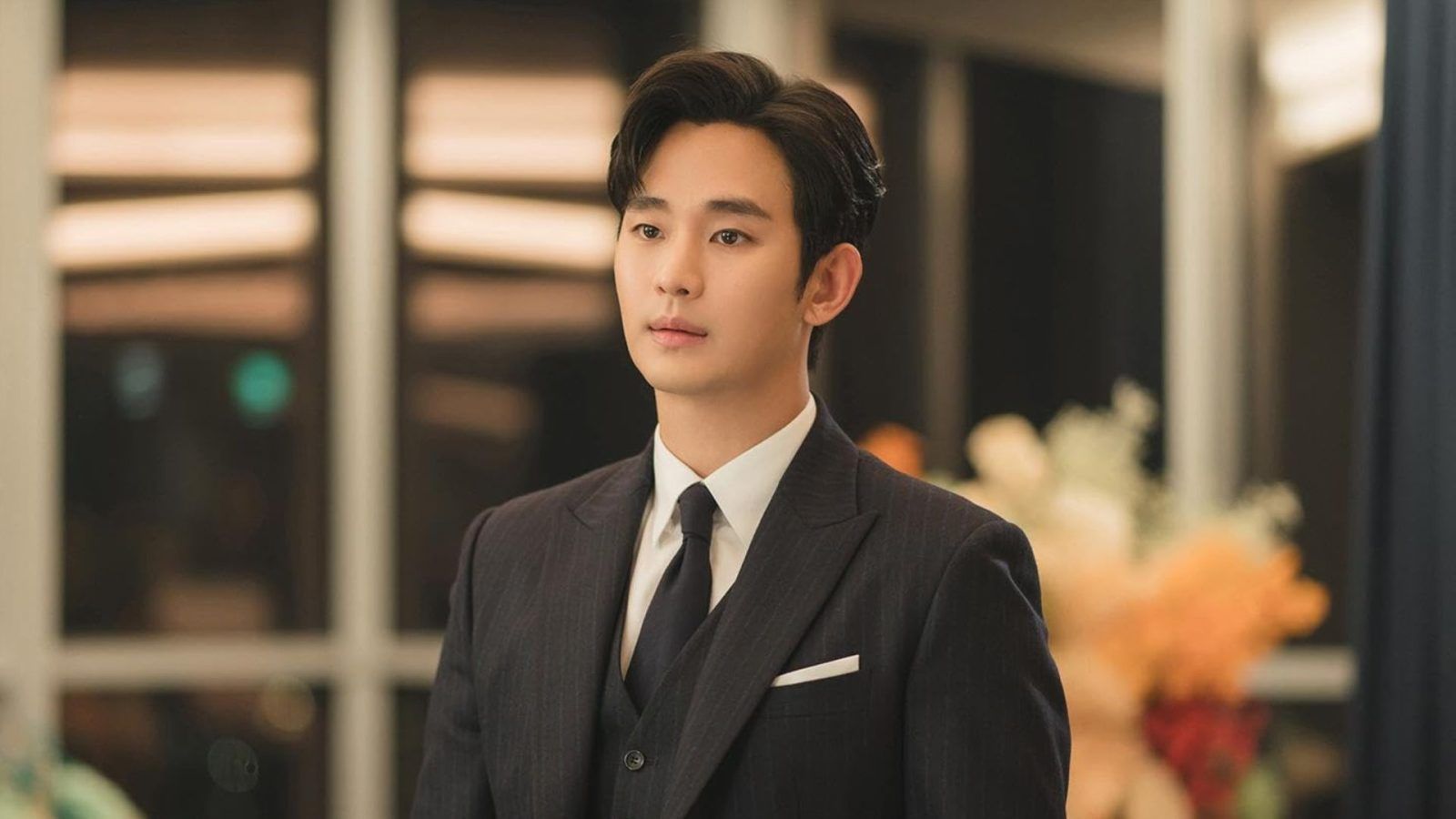 Kim Soo-hyun simple skincare routine for achieving flawless Korean glass skin