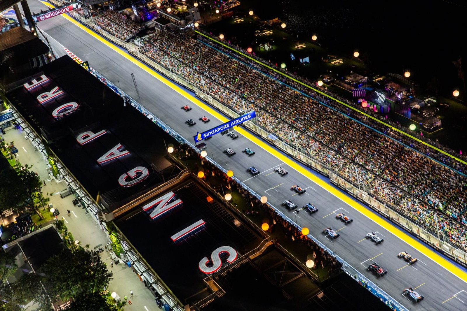 Watch the 2024 F1 Singapore Grand Prix for free at these spots