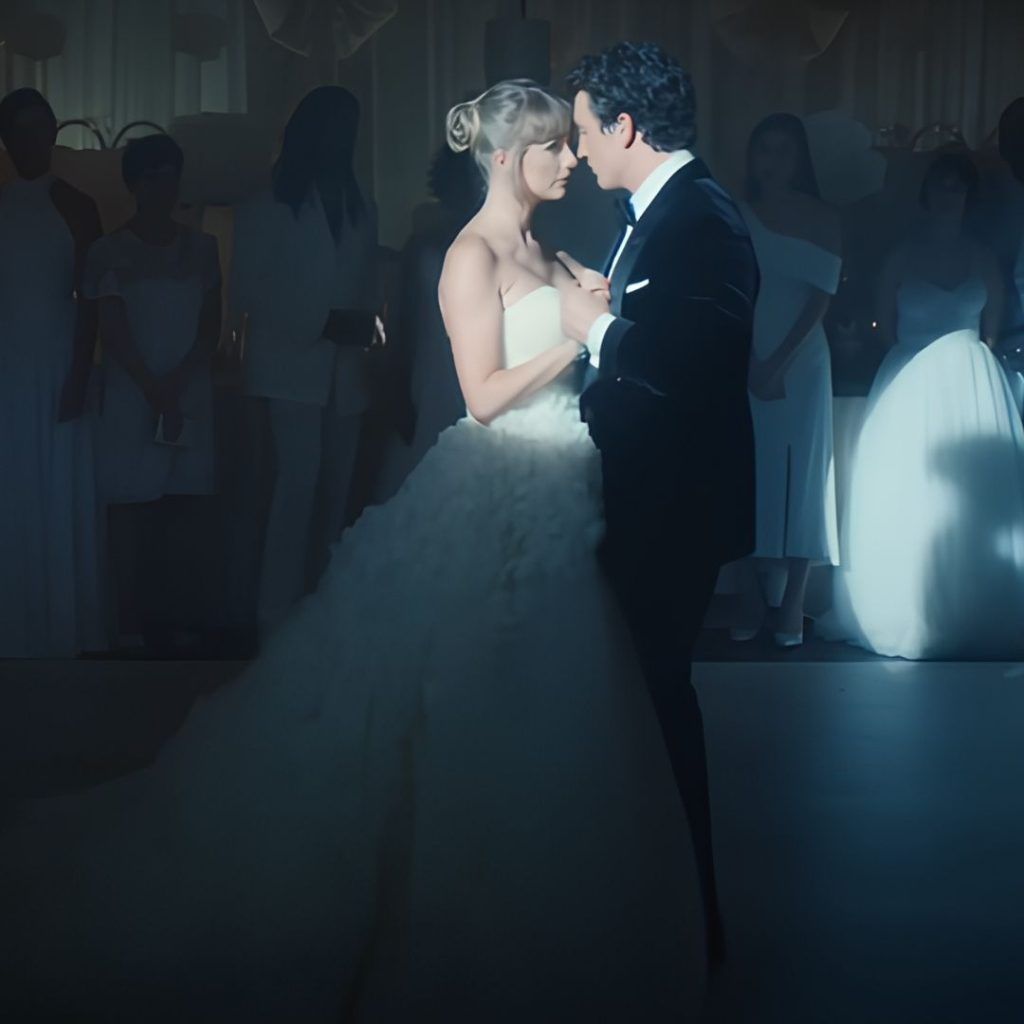 Taylor Swift isn’t engaged, but we’d love to see these maisons design her wedding dress