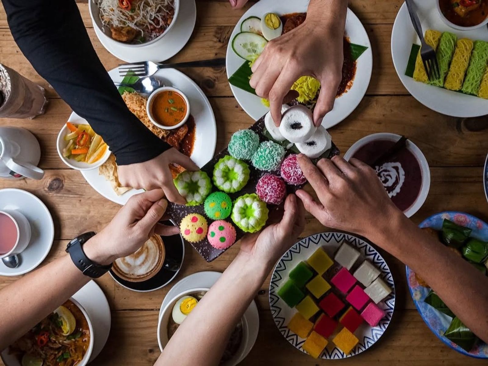 Review: Here's why Kueh Cafe PJ should be your next lepak spot | LSA KL