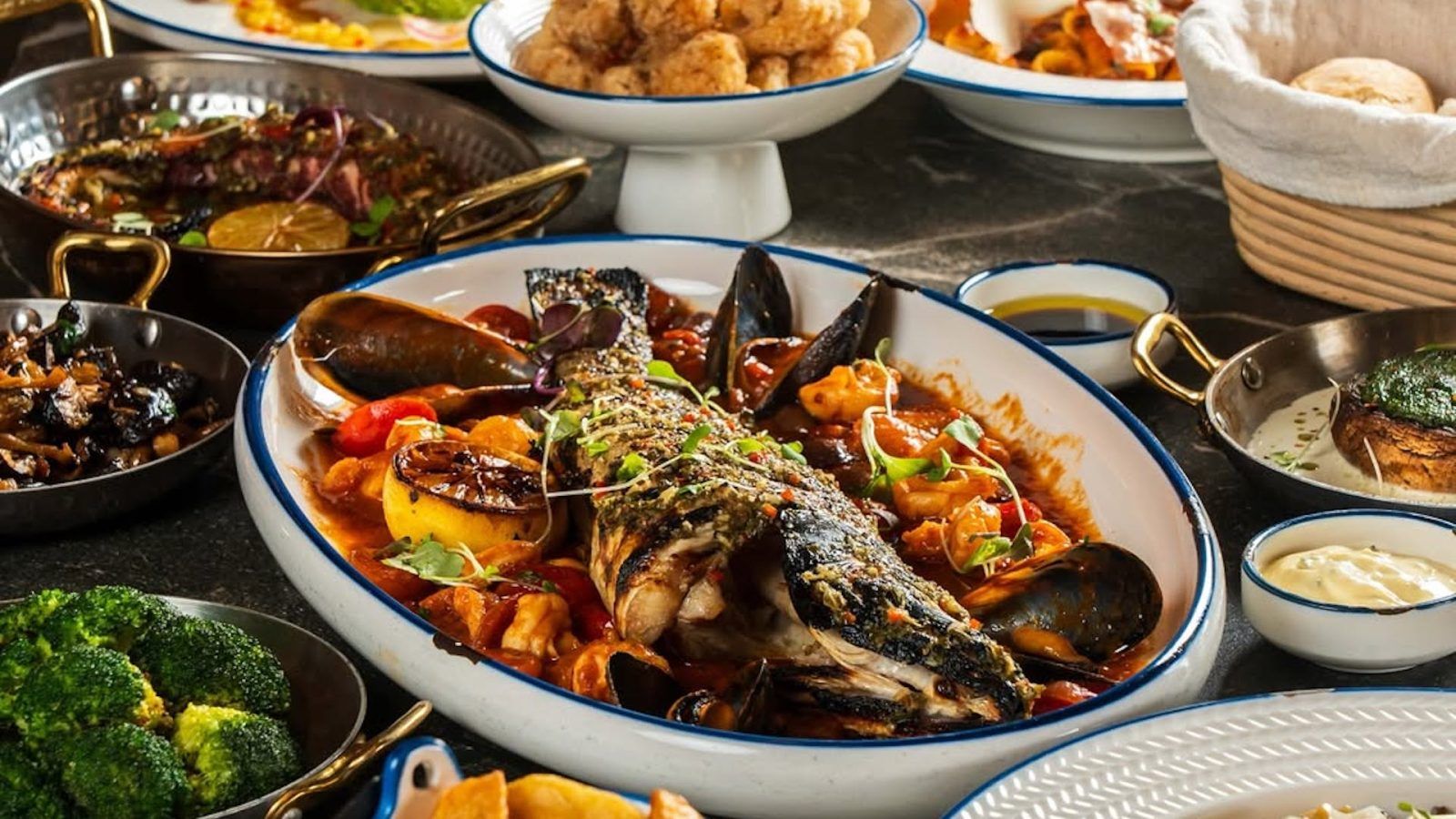11149099259690464830alleelegant Waterfront Dining At Tseung Kwan O Restaurant Pastis Tapashtml