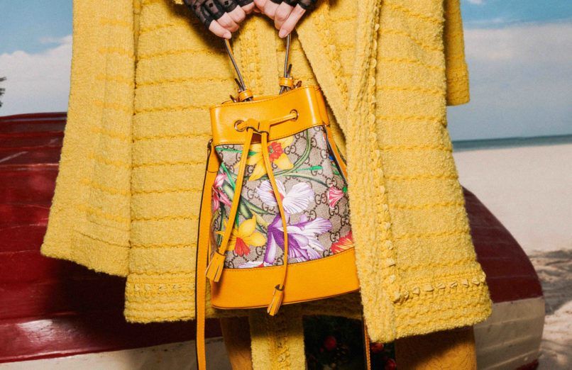 gucci ophidia gg flora pattern small bucket bag in yellow