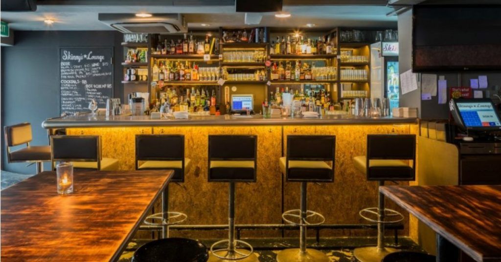 Skinny's Lounge