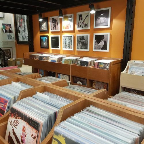 The complete beginner's guide to vinyl and record players in Singapore