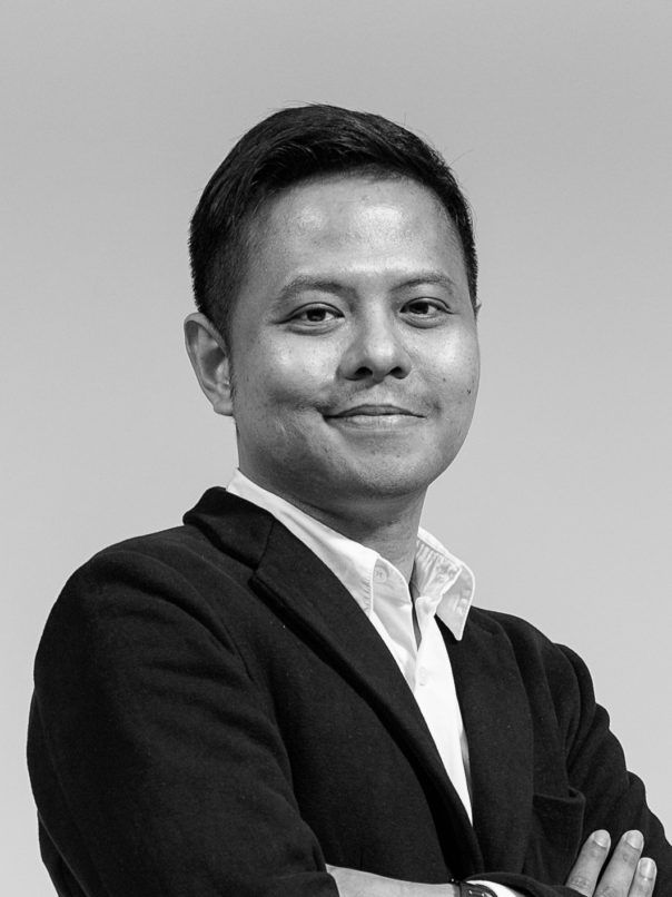 what is singapore literature alfian saat