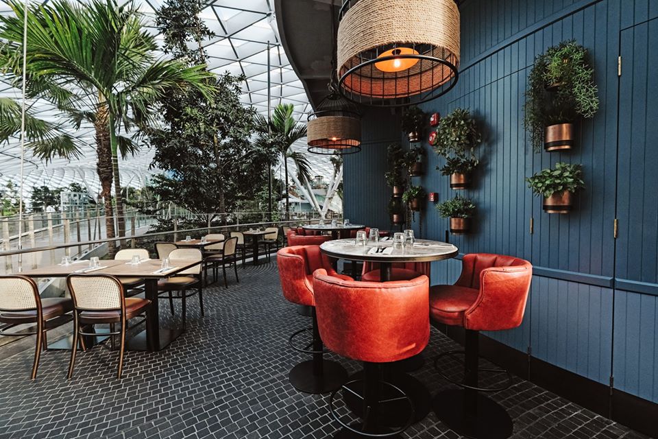 Burger & Lobster