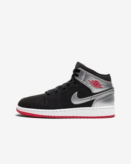 sneakerheads must have