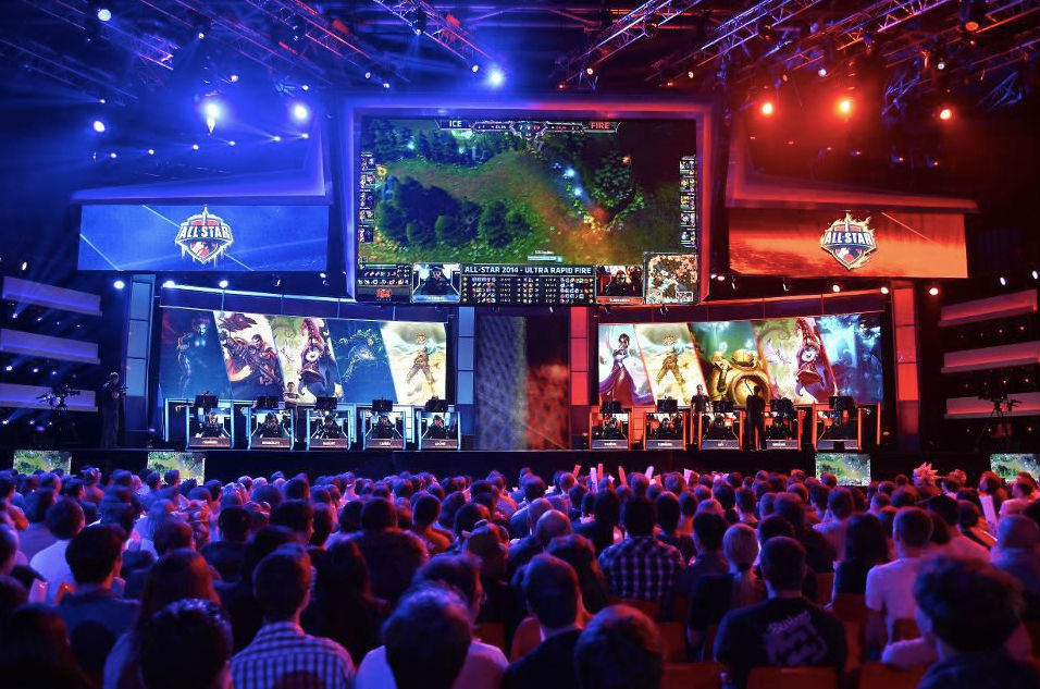 Inside a "League of Legends" tournament in Paris. (Photo credit: Getty Images)