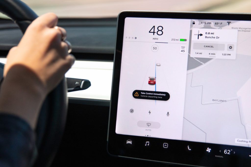Tesla wants to offer fully self-driving cars by the end of 2020