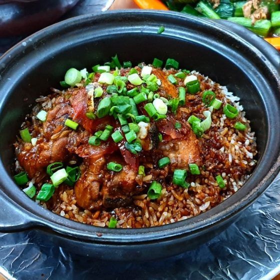 Yong Nian Claypot Chicken Rice