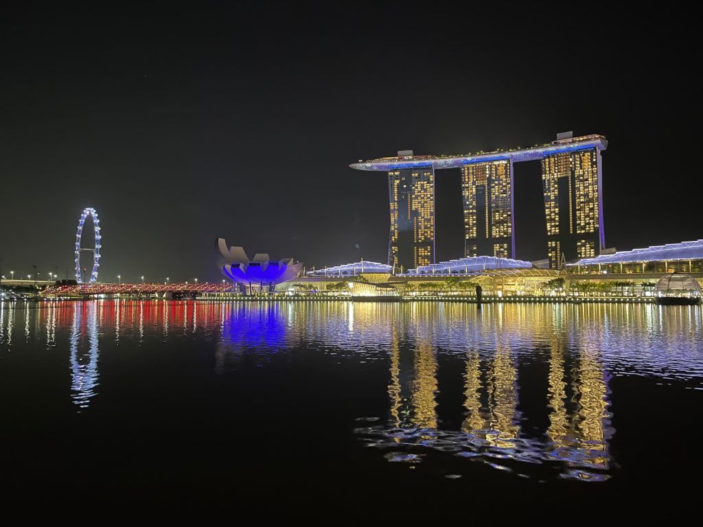 The city skyline, as captured by the camera's impressive Night Mode feature. (Photo credit: Pameyla Cambe / Lifestyle Asia Singapore)