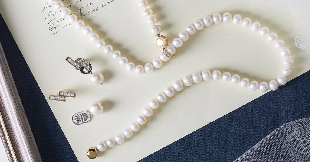 Carrie K. shows us how to reinvent the classic pearl necklace