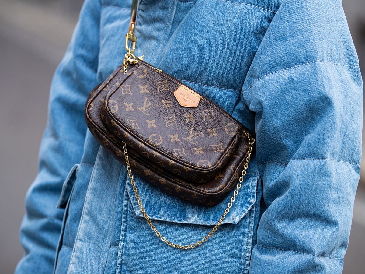 Knocking out style with the Louis Vuitton denim crossbody in this