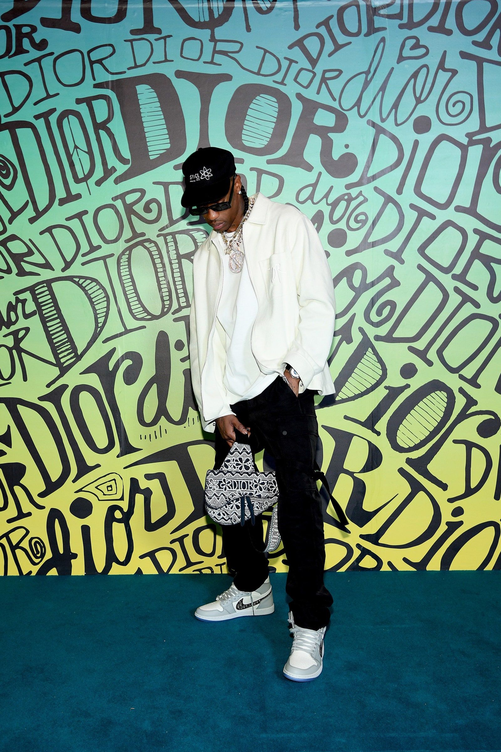 Archival Fashion Is A Recurring Theme In Travis Scott's Dictionairy –  Sumunage