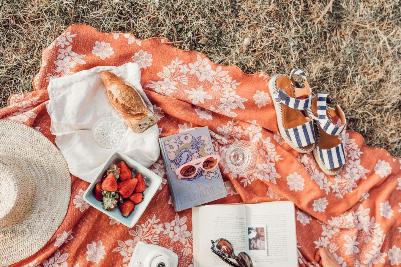 Heading outdoors? Get these easy picnic bundles for the perfect day out