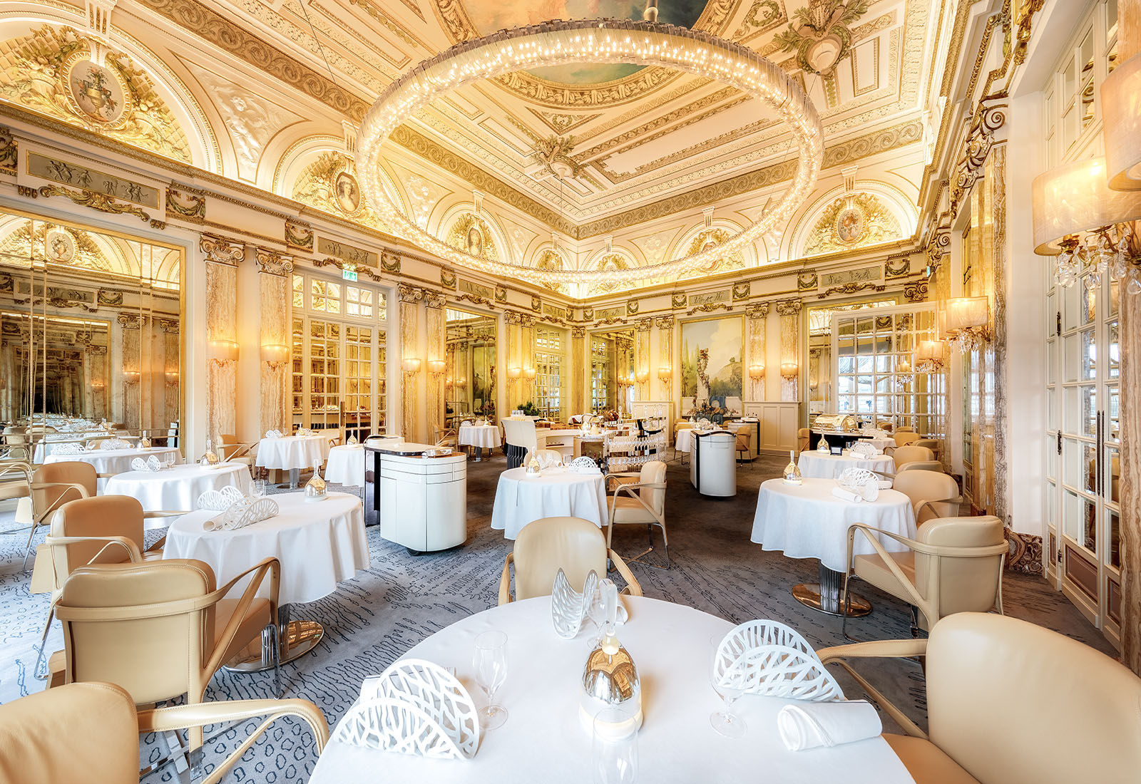 Interiors Of Le Louis XV, michelin three star restaurants